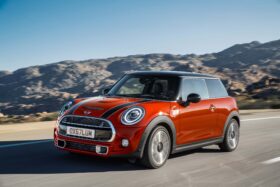 2019 MINI COOPER